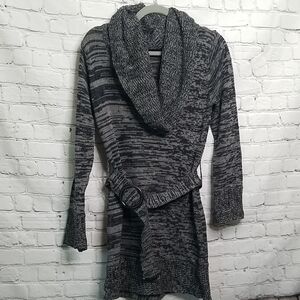 Chesley womens sweater dress size Medium belted w/ cowel collar